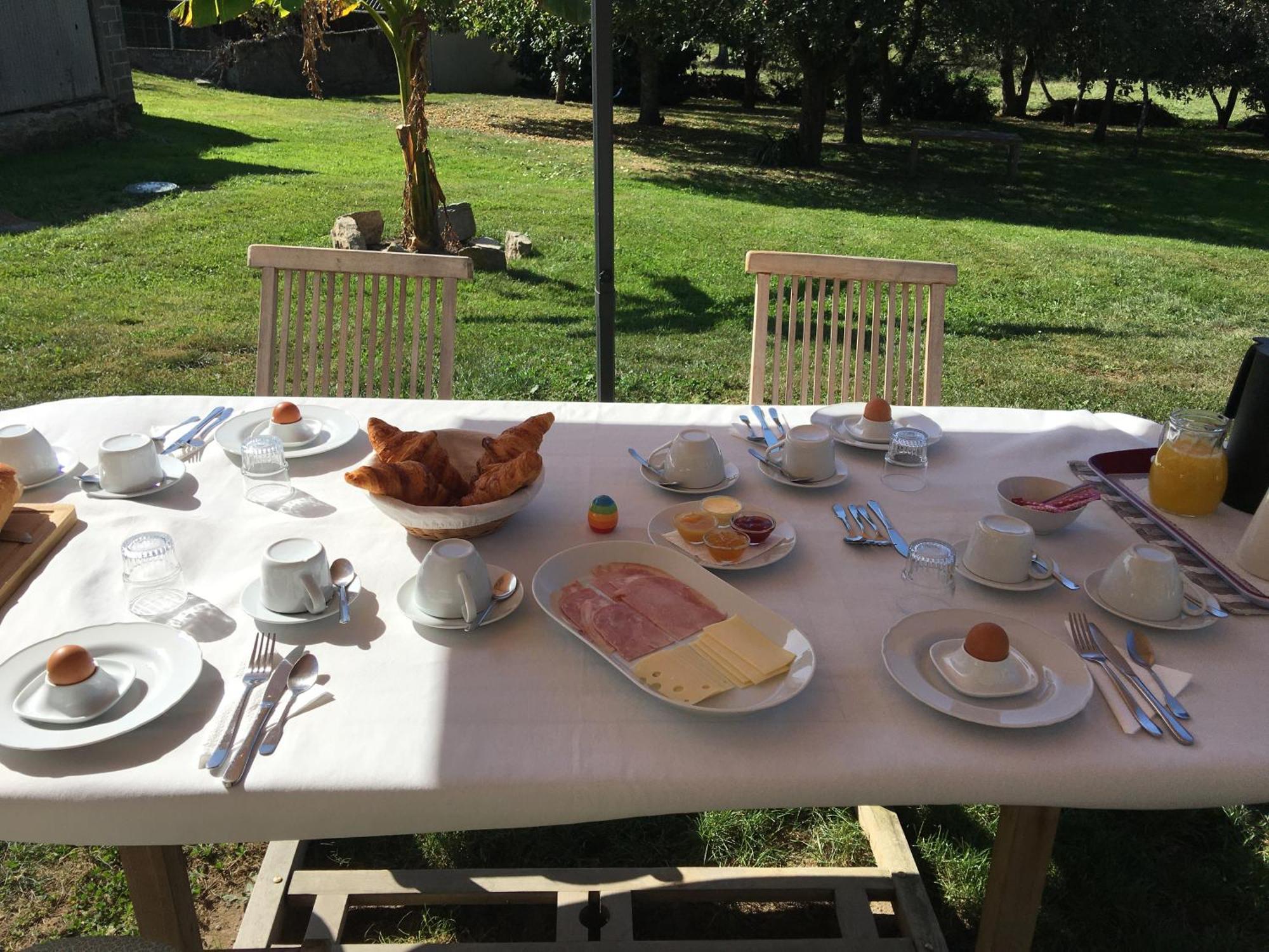 La Mirabelle Bed & Breakfast Saint-Pierre-de-Fursac Ngoại thất bức ảnh